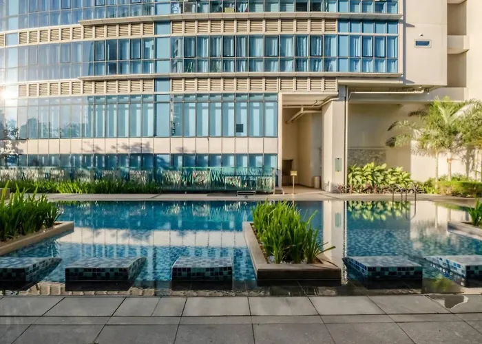 Mystay25V-Parksuitestower1