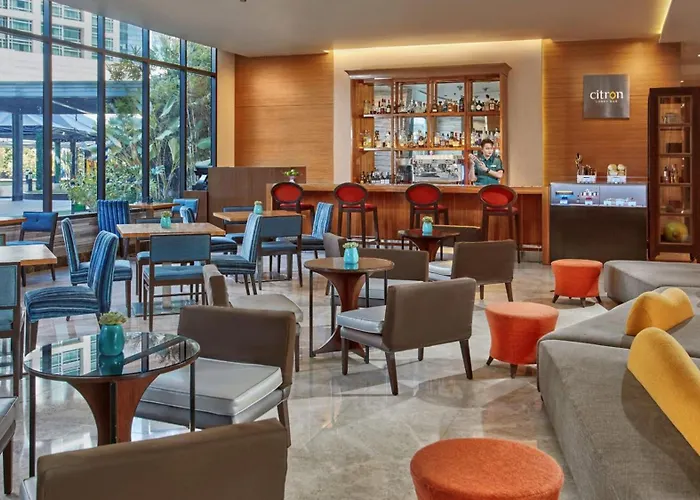 Holiday Inn & Suites Makati By Ihg